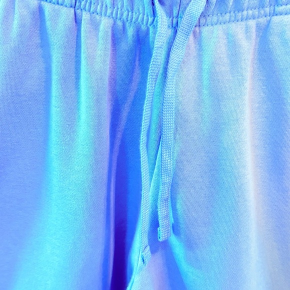Nike Blue Fleece Sweatpants with Tapered Leg and Elastic Cuffs - Picture 4 of 11